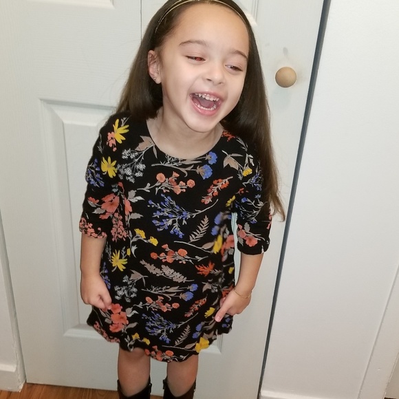 OLD NAVY FLORAL DRESS SIZE 4T - Picture 6 of 7